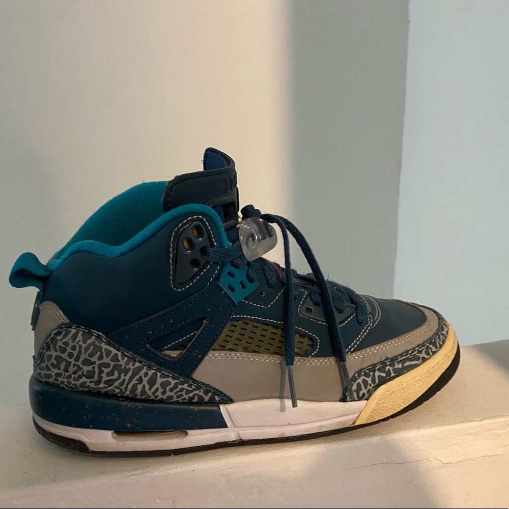 Jordan 5 - Picture 2 of 2